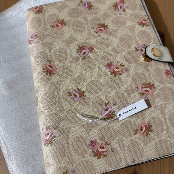 🌸 Coach Notebook In Signature Canvas With Floral Print - Picture 6 of 11